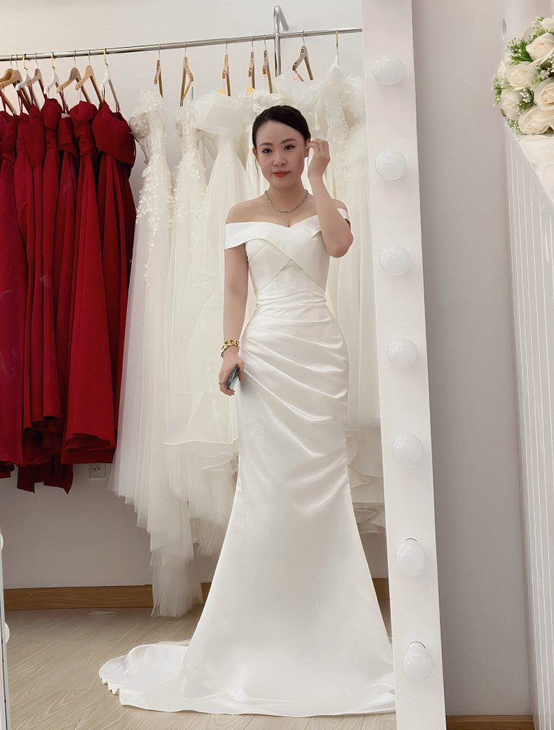 Váy cưới body