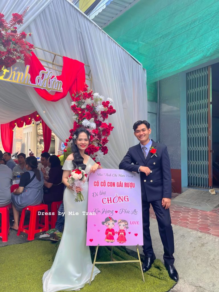 Feedback váy cưới cô dâu